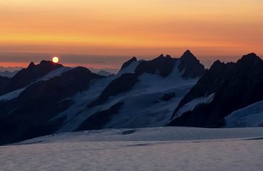 In Cima al Gran Paradiso – Guide Trek Alps – Viaggi in Natura nel Mondo
