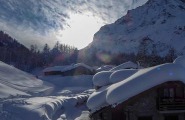 Ciaspolata al Villaggio - Guide Trek Alps - Viaggi in Natura nel Mondo